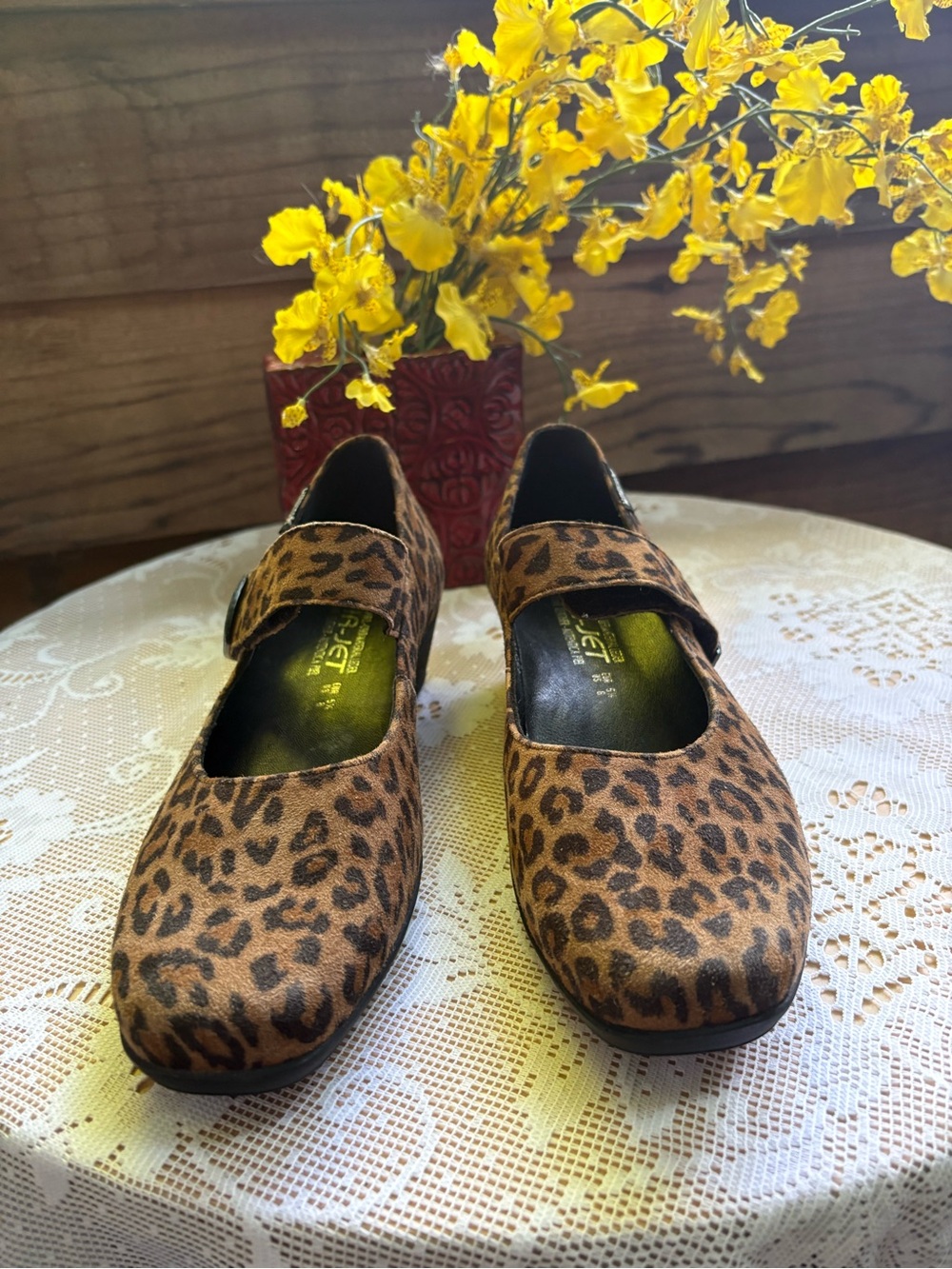 Kimono Mary Jane Wedge. Size 8.
